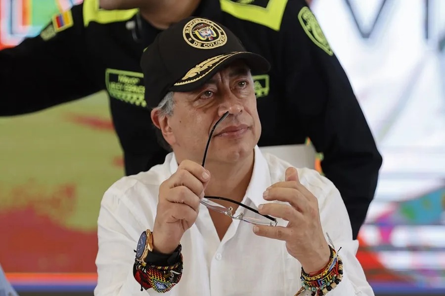 Petro Confirma su Salida del Poder en Colombia el 6 de Agosto