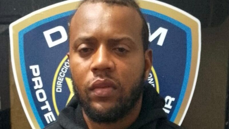Detienen en el AILA a Sospechoso de Homicidio Rumbo a Colombia