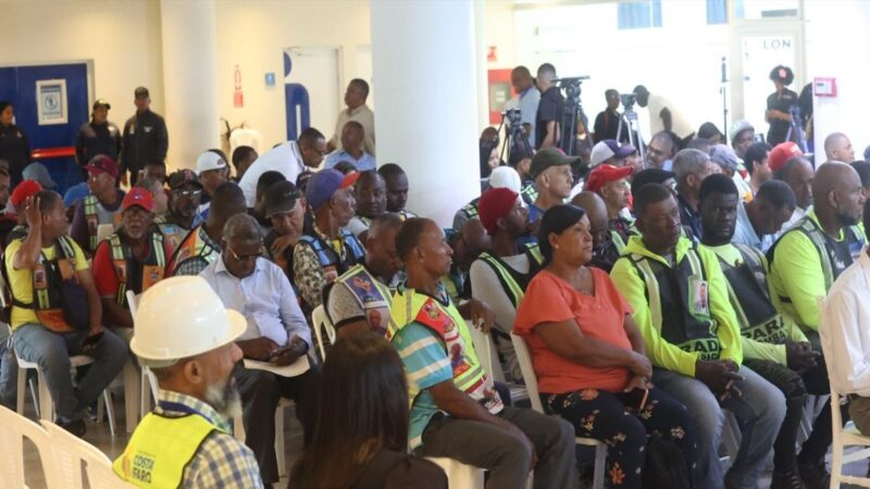 Ayuntamiento de Santo Domingo Este impulsa registro de motoristas para mejorar el transporte