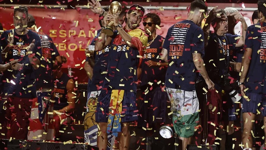 España Celebra su Segundo Mundial con Multitudinaria Fiesta en Madrid
