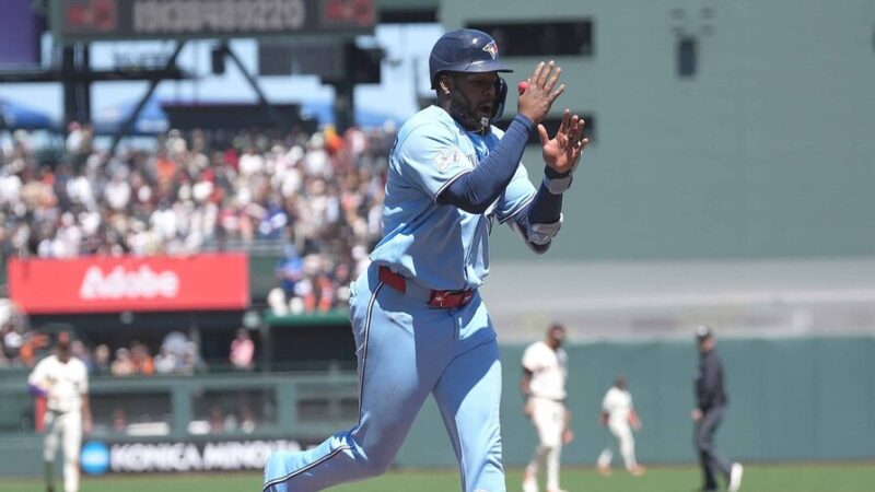 Vladimir Guerrero Jr. Rompe su Sequía con Espectacular Jonrón