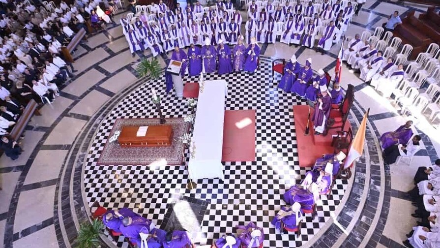 Despedida con Honores a Monseñor Antonio Camilo en La Vega