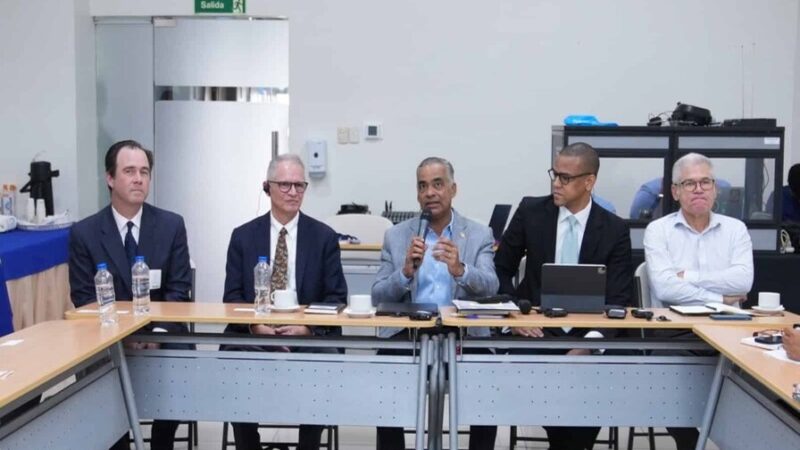 República Dominicana y Universidad de Texas Inician Investigación sobre Hidrocarburos