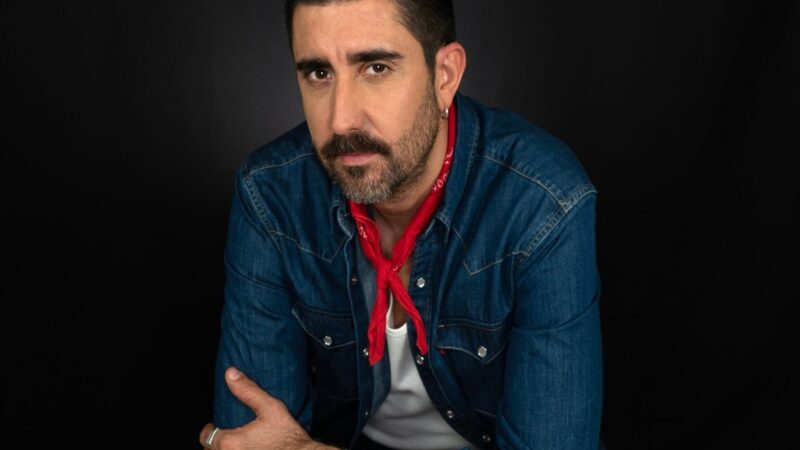 Alex Ubago: Un Concierto de Recuerdos y Emociones en Santo Domingo