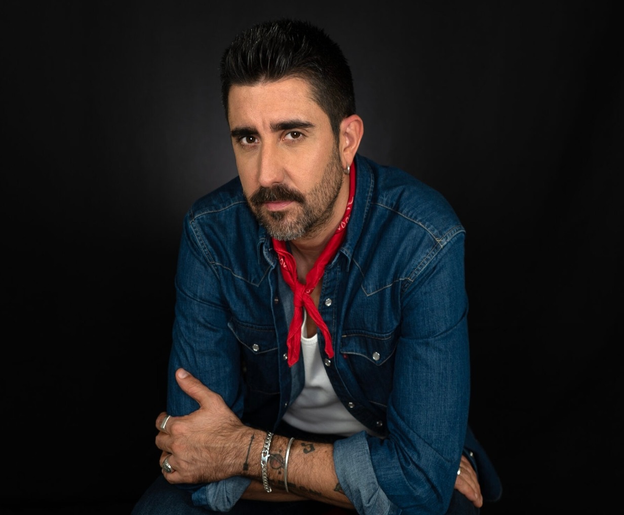 Alex Ubago: Un Concierto de Recuerdos y Emociones en Santo Domingo