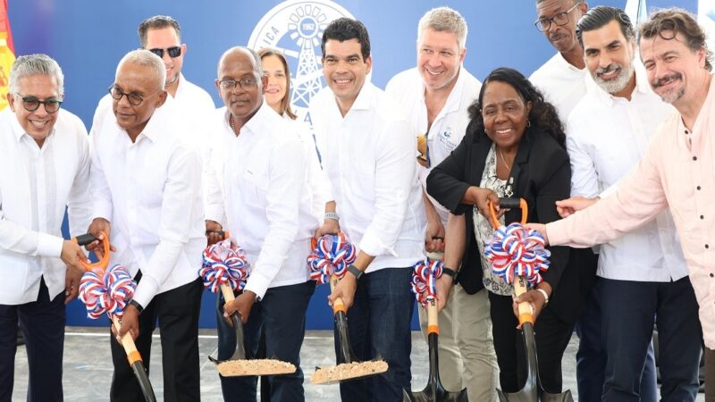 Inicia Construcción del Alcantarillado Sanitario en Boca Chica para Beneficiar a Miles