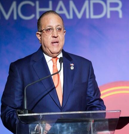 Ministro Magín Díaz Propone Reforma Integral de la Ley de Hidrocarburos