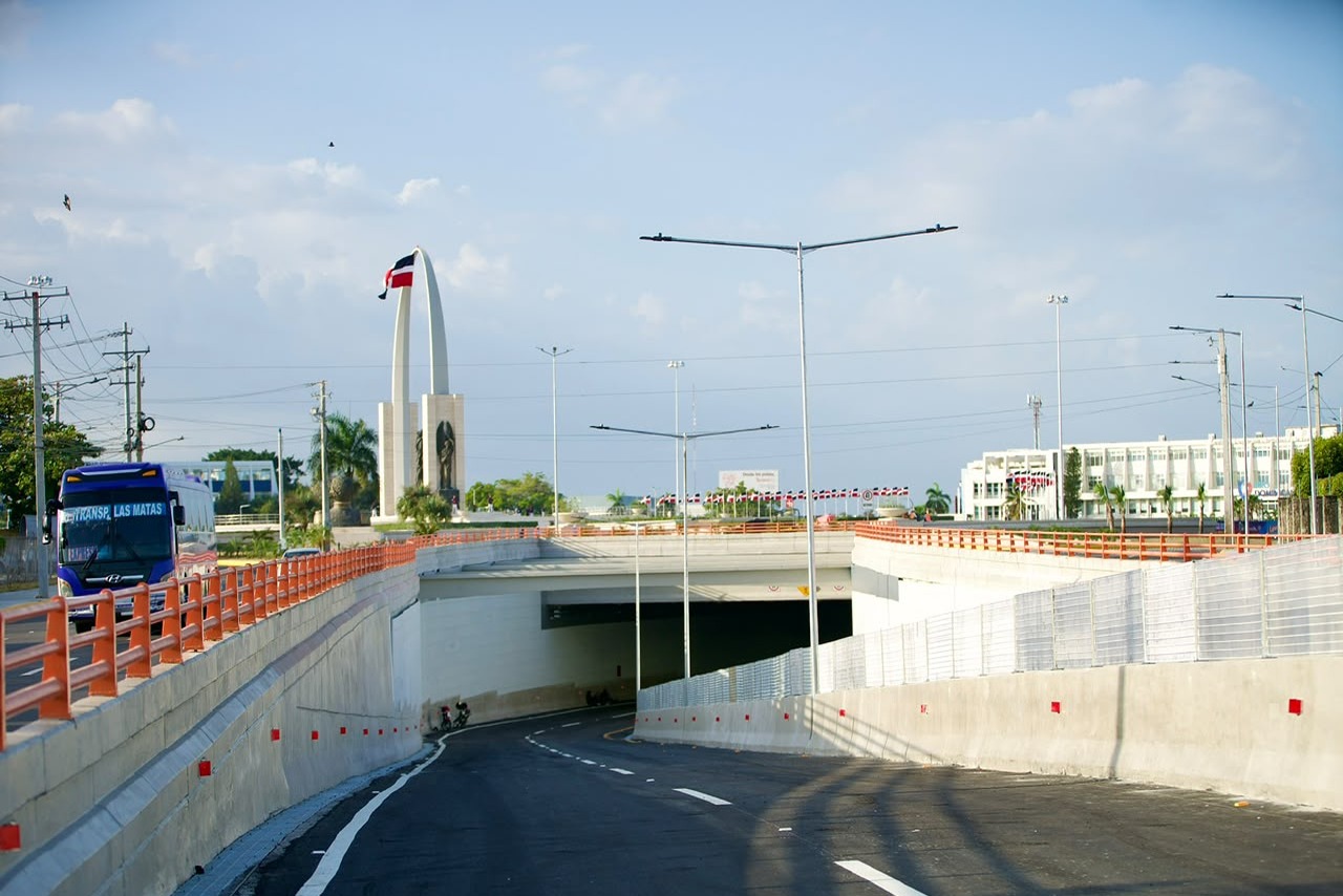 Inauguración del Túnel en la Plaza de la Bandera Transforma el Tránsito en Santo Domingo