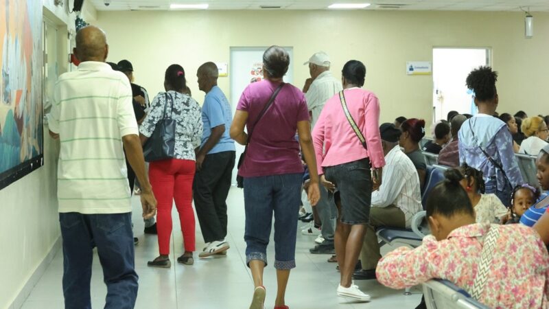 Clínicas Privadas Amenazan con Suspender Servicios a Principales ARS