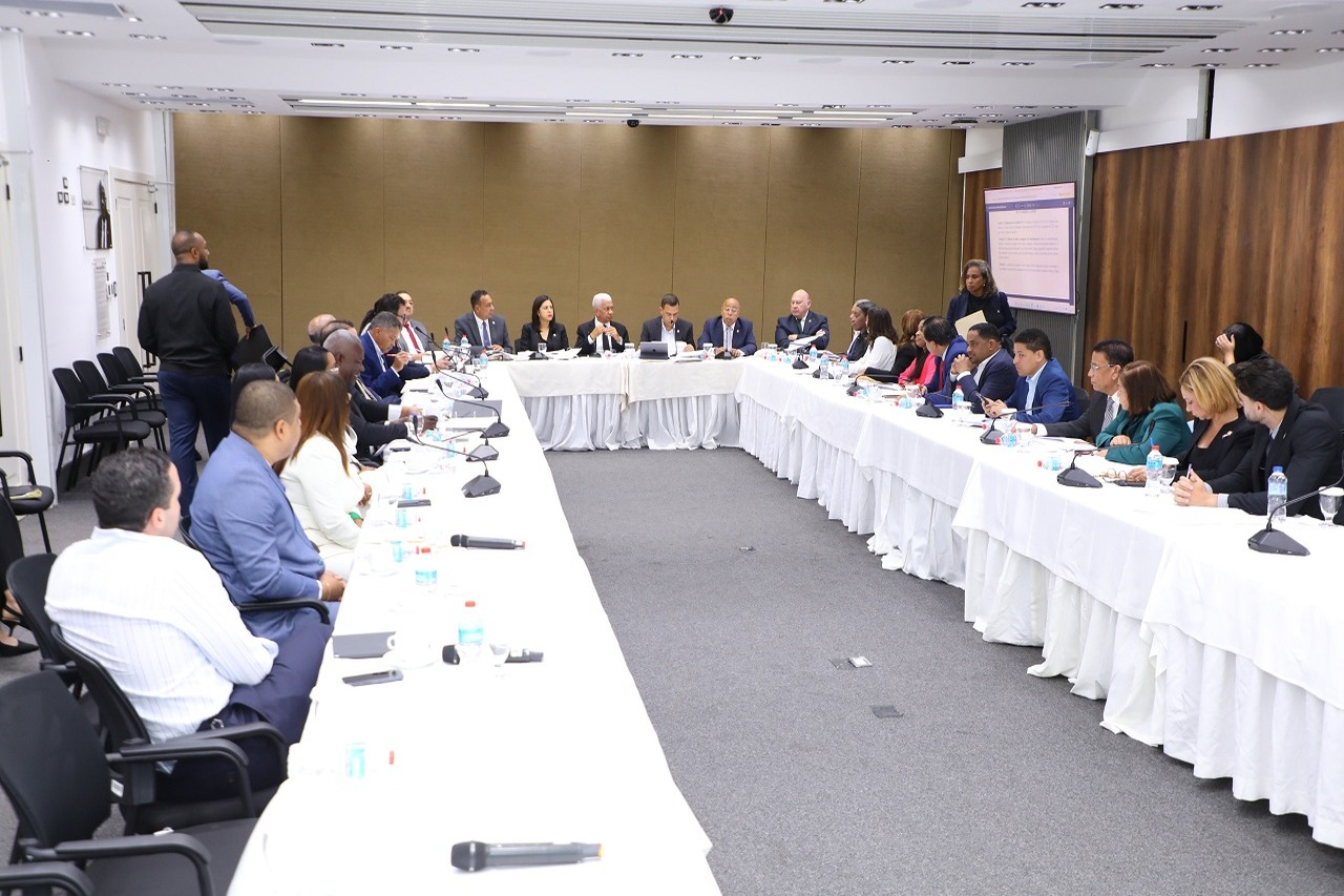 Diputados Enfrentan Intensa Jornada con Reformas al Código Penal y Nuevos Préstamos