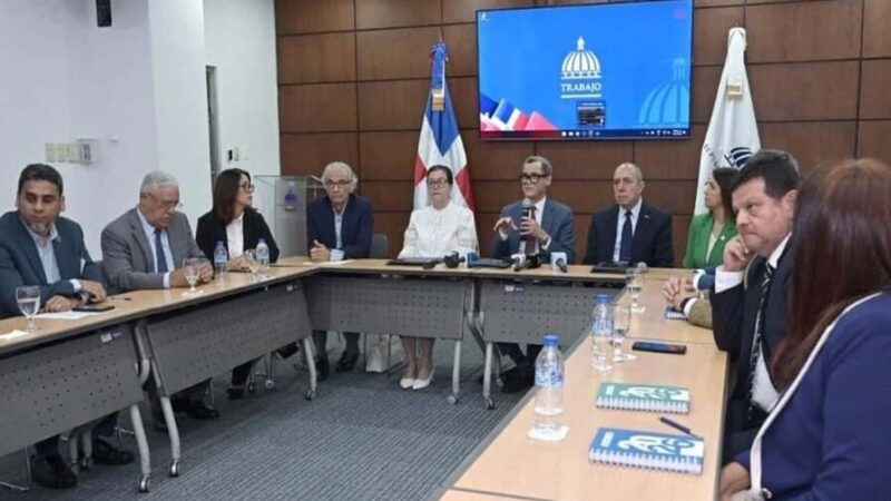 Andeclip y ARS logran acuerdo para asegurar atención médica continua