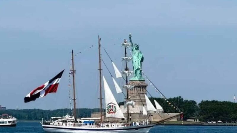Buque Escuela Dominicano Participa en Celebración del 4 de Julio en Nueva York