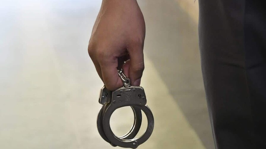 Prisión Preventiva para Adolescente Acusada de Homicidio en Santiago