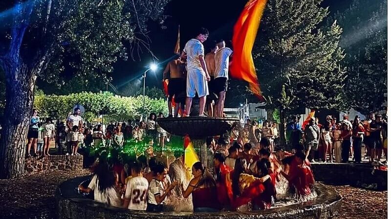 Tragedia en España: Derrumbe de Fuente Deja un Fallecido Durante Celebraciones del Mundial