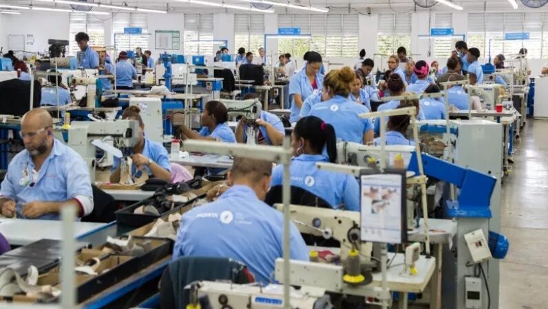 Zonas Francas Dominicanas Buscan Diálogo con EE.UU. ante Nuevos Aranceles