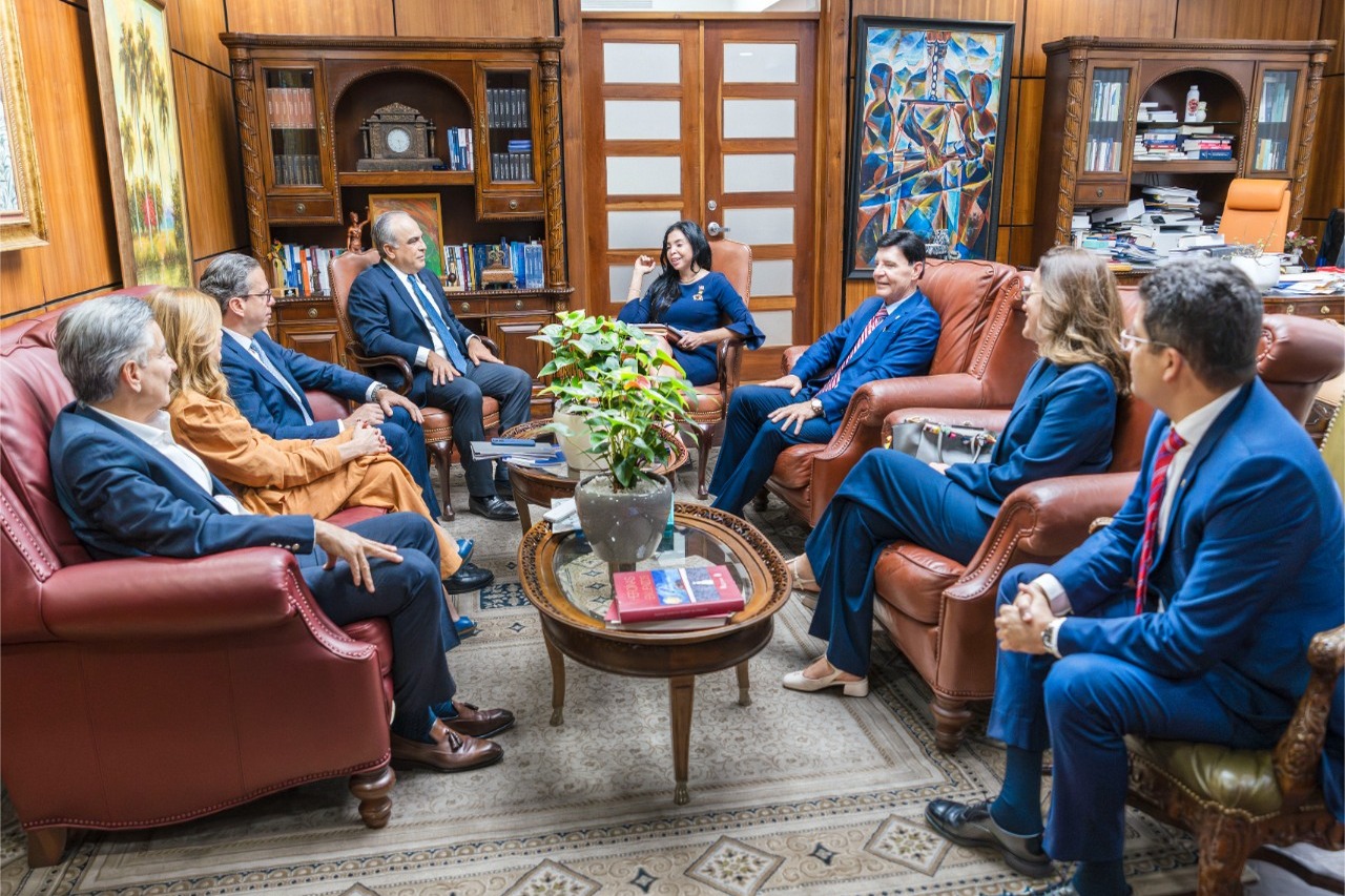 Procuradora y Conep Unen Fuerzas para Impulsar el Nuevo Código Penal