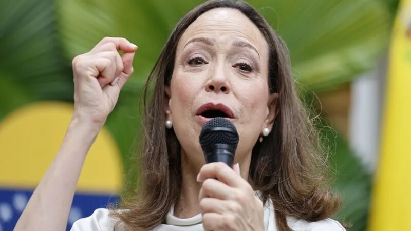 María Corina Machado Regresa a Venezuela para Impulsar la Reconstrucción Democrática
