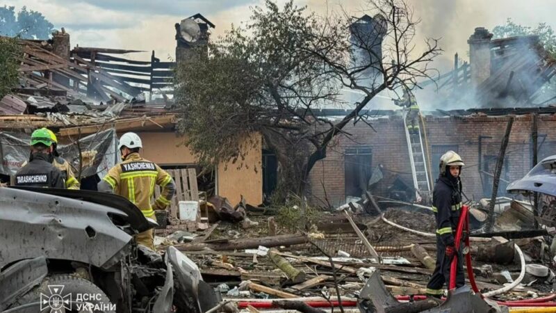 Ataque Ruso en Centro Comercial de Ucrania Deja 14 Muertos y 121 Heridos