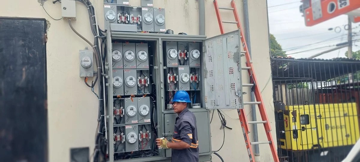 Empresario Condenado por Fraude Eléctrico Deberá Pagar Millonaria Suma