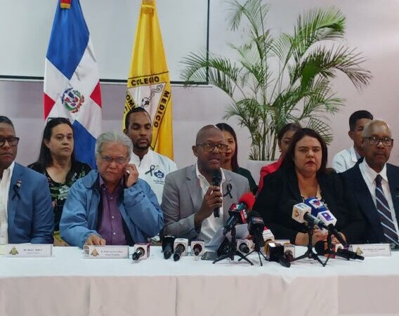 Colegio Médico Dominicano Anuncia Paro Nacional por Detención de Médicos en La Vega