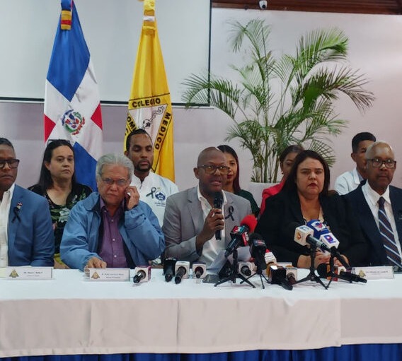 Colegio Médico Dominicano Anuncia Paro Nacional por Detención de Médicos en La Vega