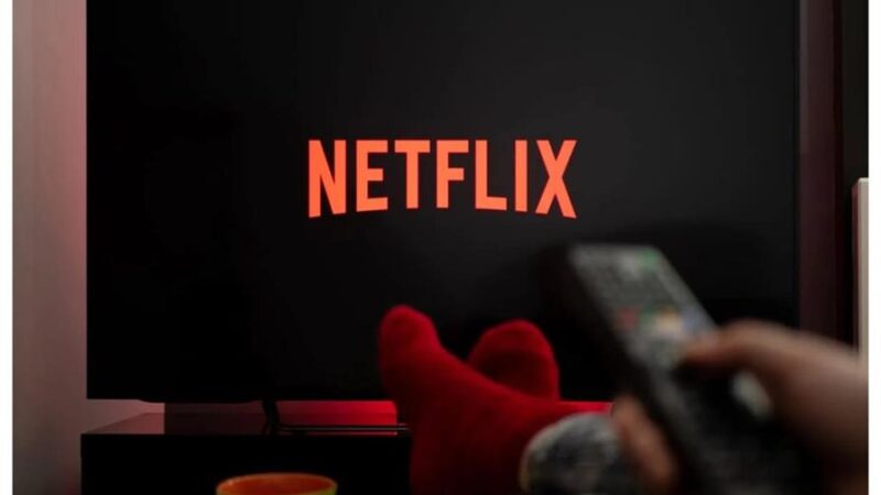 Netflix Enfrenta Desafíos Financieros y Busca Nuevas Estrategias de Crecimiento