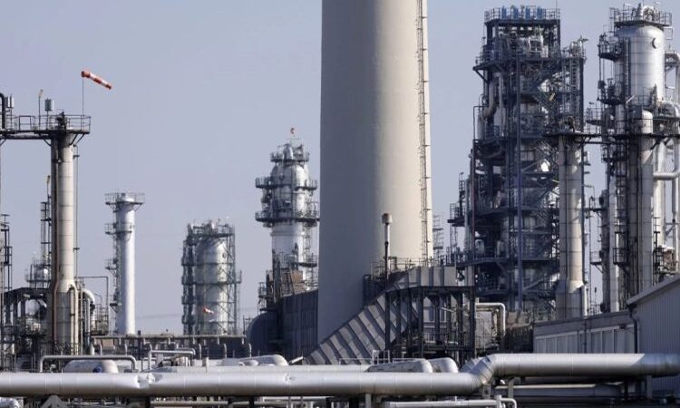 Descenso del Petróleo de Texas Ante Avances en Diálogos EE.UU.-Irán