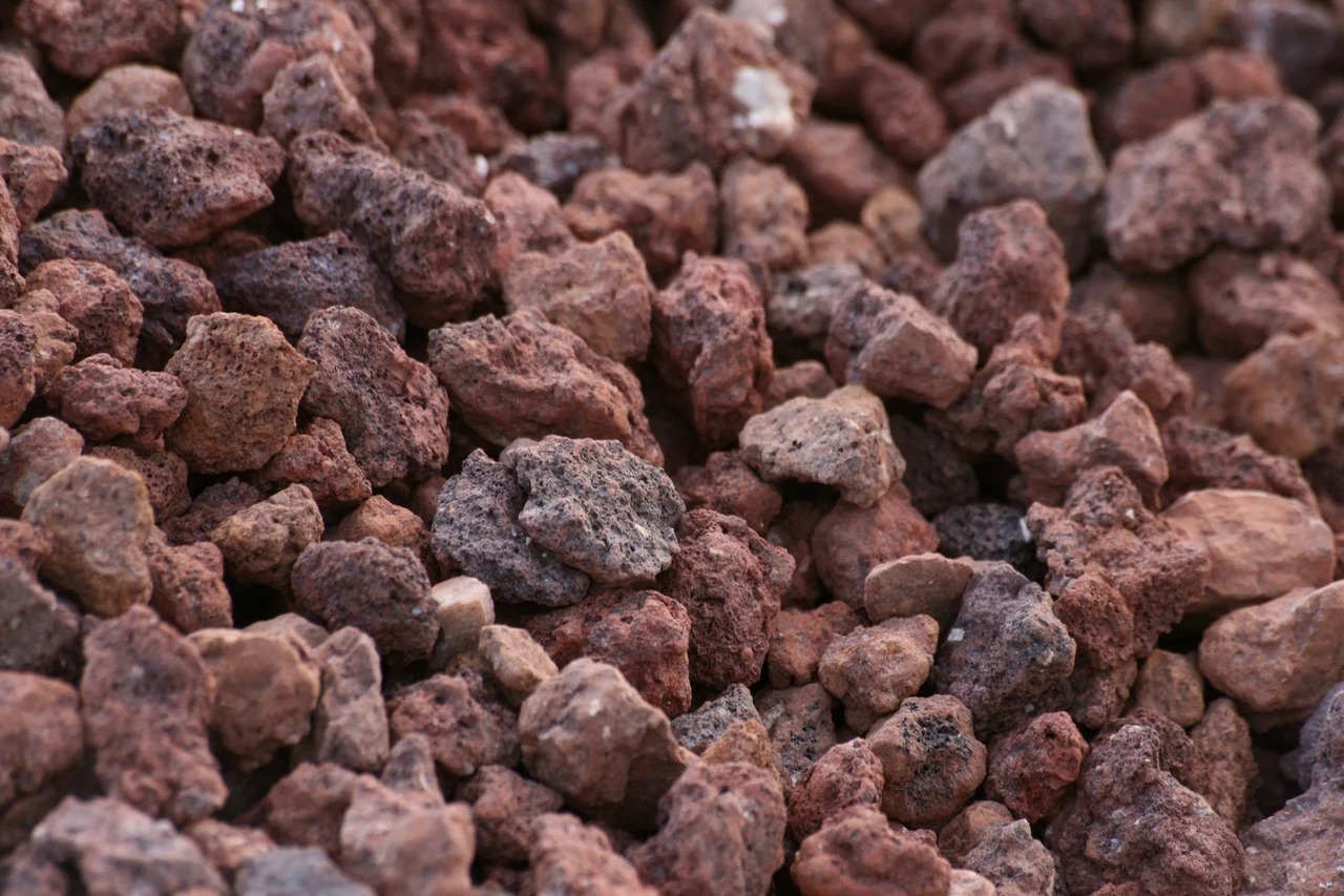 Puzolana: Un Recurso Clave para la Economía Verde en República Dominicana