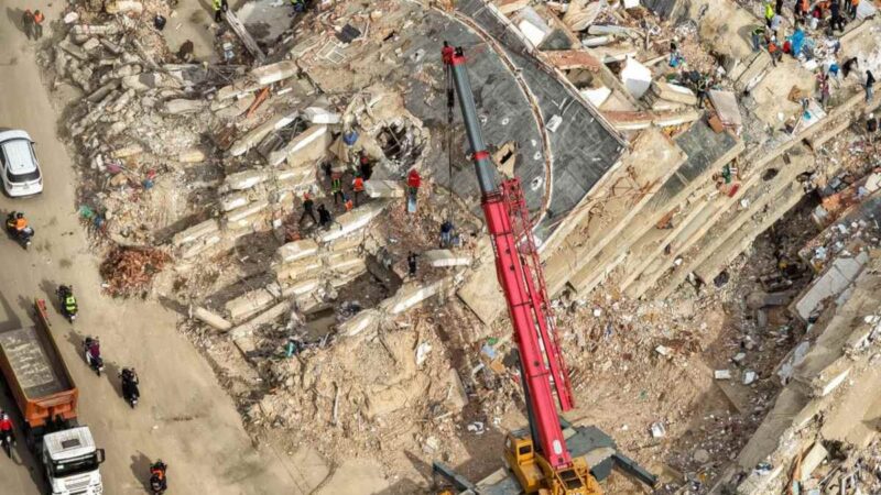 Venezuela Enfrenta el Desafío de la Remoción de Escombros tras Doble Terremoto
