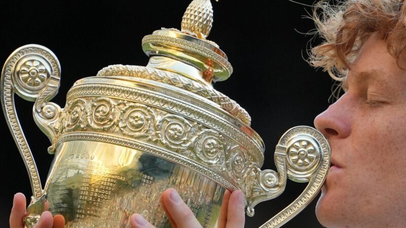 Jannik Sinner Brilla en Wimbledon: Un Triunfo de Resiliencia