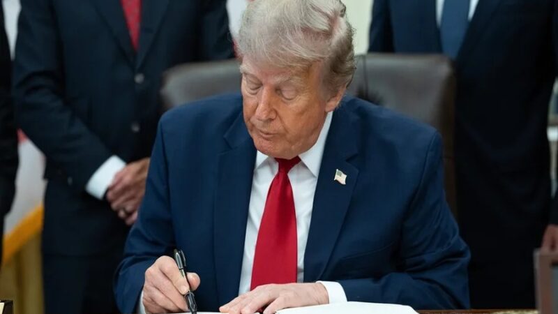 Trump Impone Nuevos Aranceles a Importaciones Canadienses