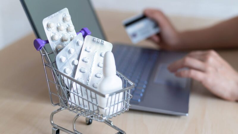 Redes Sociales: Riesgo Creciente de Productos Sanitarios No Regulados
