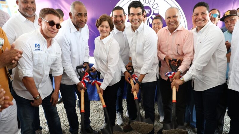 Wellington Arnaud Inicia Ampliación del Acueducto de Baní