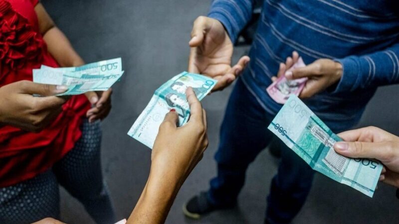 Superintendencia de Bancos Amplía Acceso a Cuentas de Ahorro Básicas