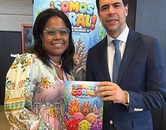 Susibel Espaillat Lanza ‘SOMOS CORAL’, Libro Infantil para la Conciencia Ambiental