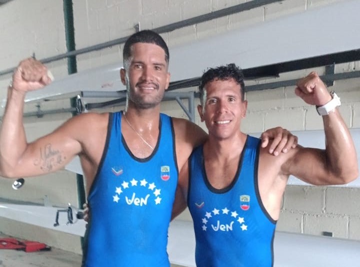 Venezolanos Machado y Mora Triunfan con Oro en Remo M2
