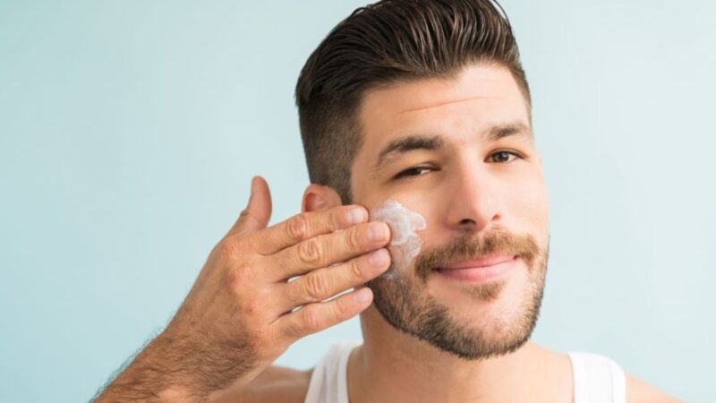 El Cuidado de la Piel: Un Compromiso También para los Hombres