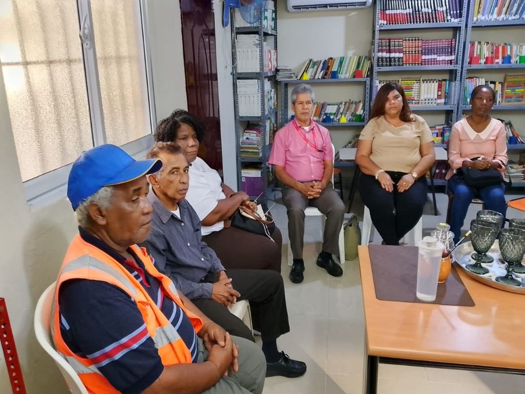 Amas de Casa Exigen Acción del Gobierno ante Alza de Precios y Amenazan con Protestas