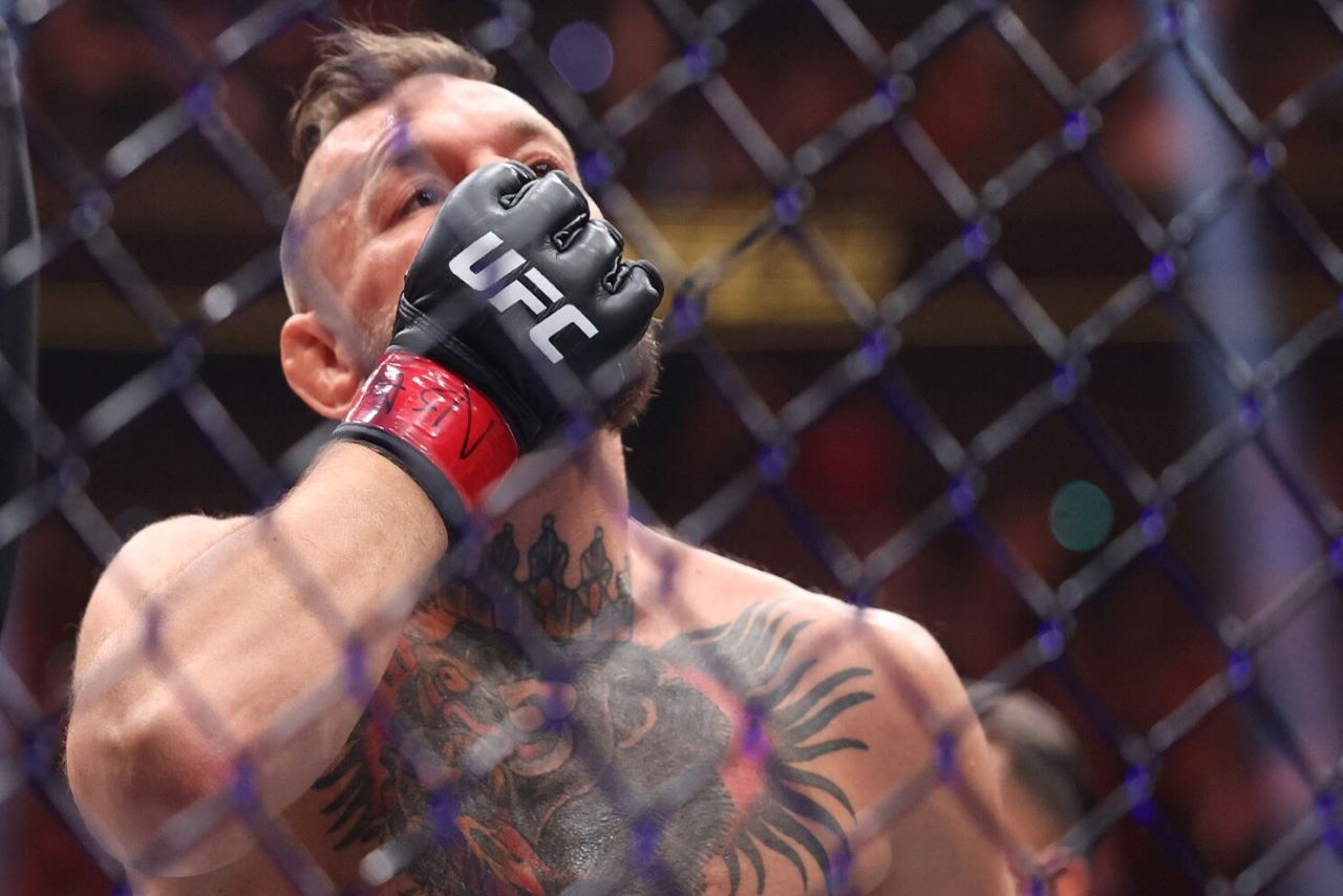 Conor McGregor Sufre Lesión en su Regreso a la UFC contra Max Holloway