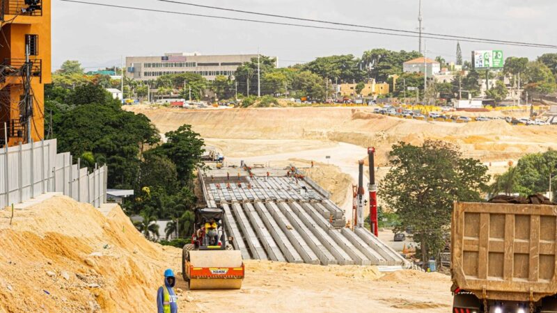 Avanza la Transformación Vial en la Avenida República de Colombia