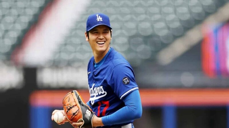 Shohei Ohtani Retoma Lanzamientos en Bullpen con Mirada Puesta en su Regreso