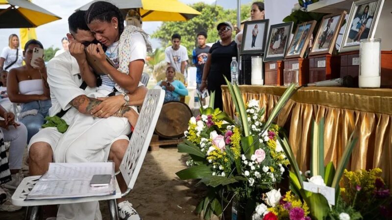 Venezolano Despide a Su Familia en Emotiva Ceremonia Tras Terremotos