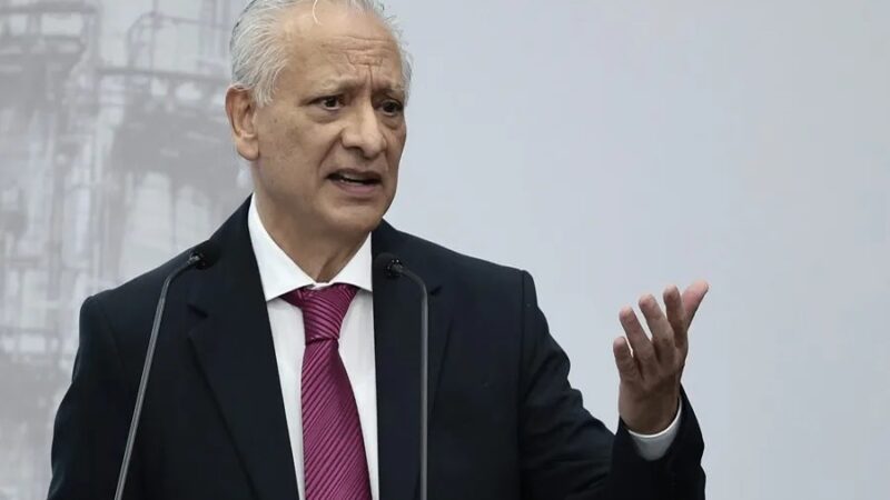 Exdirector de Pemex Arrestado en México por Denuncia de Violencia de Género