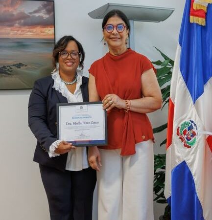 Embajada Dominicana en Alemania Honra a Sibella Pérez Zaten por su Impacto en la Medicina