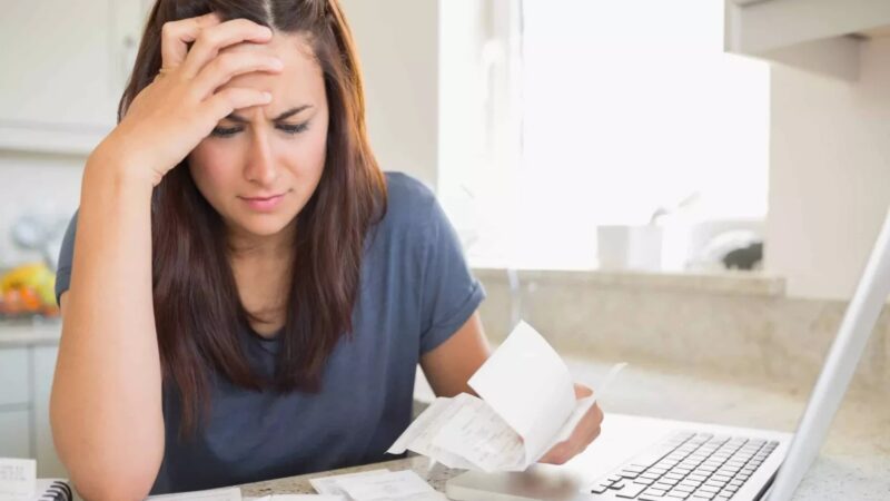 El Alto Costo de Retrasar Pagos: Consecuencias Financieras y Crediticias