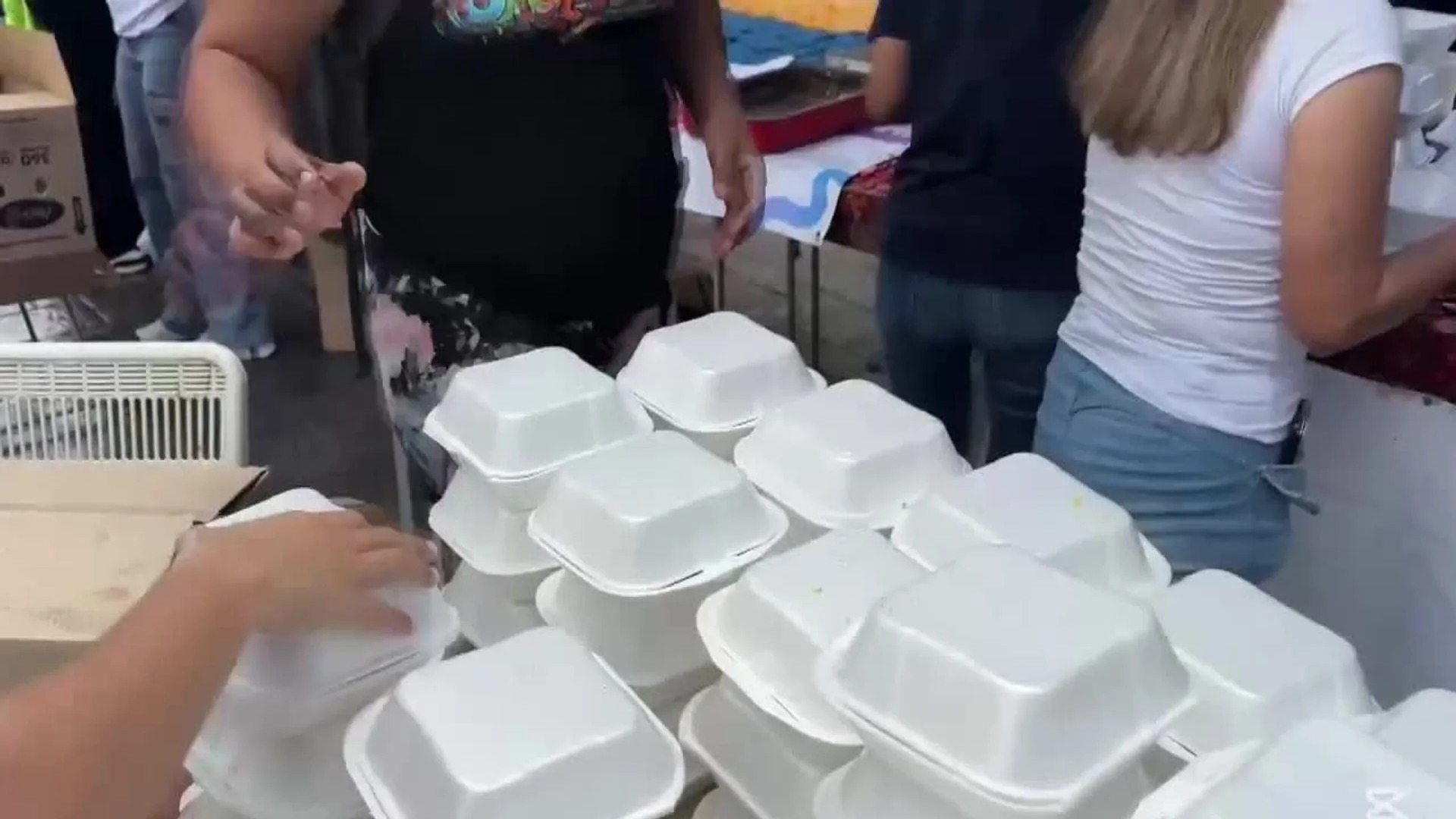 Fundación venezolana endulza la vida de niños afectados por sismos con una torta gigante