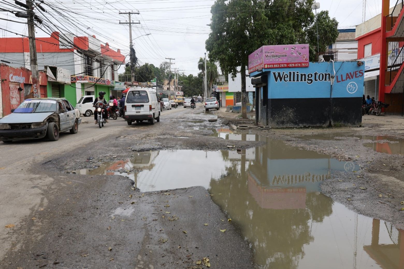 Residentes de Villa Mella Exigen Soluciones por Deterioro de Calles Durante Ampliación del Metro