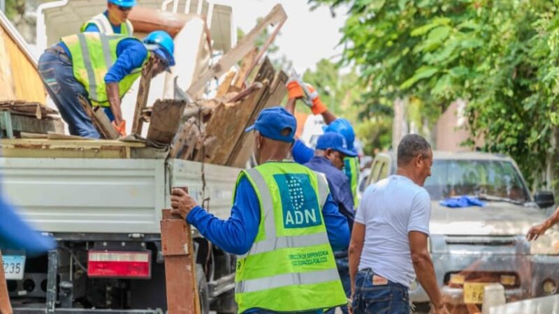 Alcaldía del Distrito Nacional Recupera Aceras en Arroyo Hondo