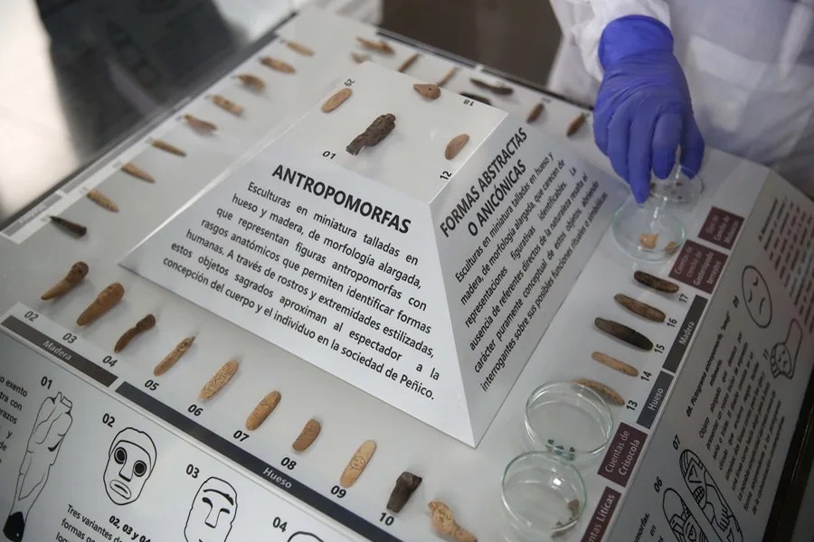 Descubren 43 Figuras Milenarias de la Civilización Caral en Perú
