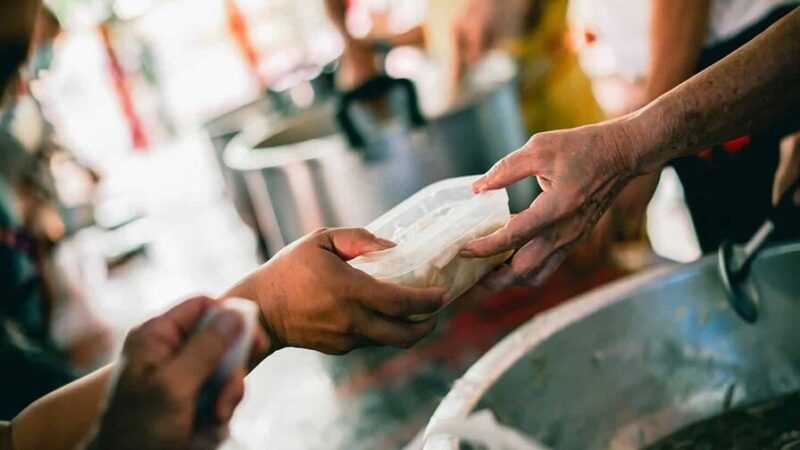 América Latina Avanza en la Reducción del Hambre, pero Enfrenta Desafíos en Dietas Saludables